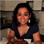 Profesor de Inglés, con experiencia en colegio Bilingüe, enseñanza universitaria el instituto de Idioma, poseo certificación CAE otorgado por Cambridge y experiencia como examinadora para certificación KET, PET, FCE y CAE